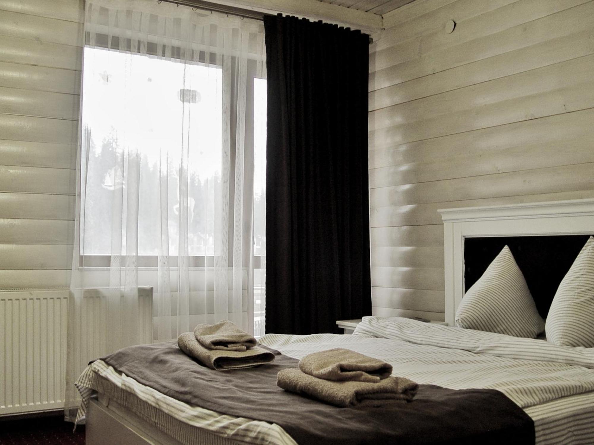 Morishka & Hotel *